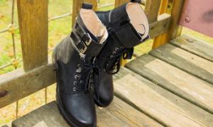 Eye Shoes