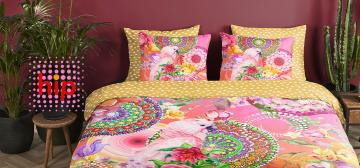 Hip bedding